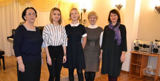 Воспитанницы Выборгской музыкальной школы получили областную стипендию 