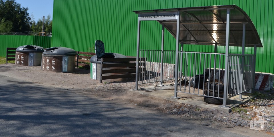 10 контейнерных площадок для разделения мусора появилось в поселке