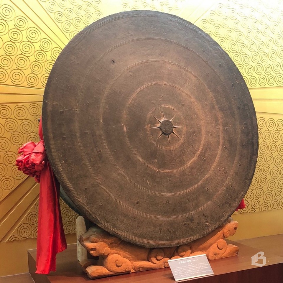 Этот барабан  использовался в ритуалах, посвященных урожаю