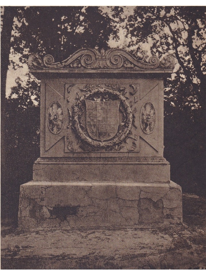 Надгробие на могиле принца Виктора Ангальта