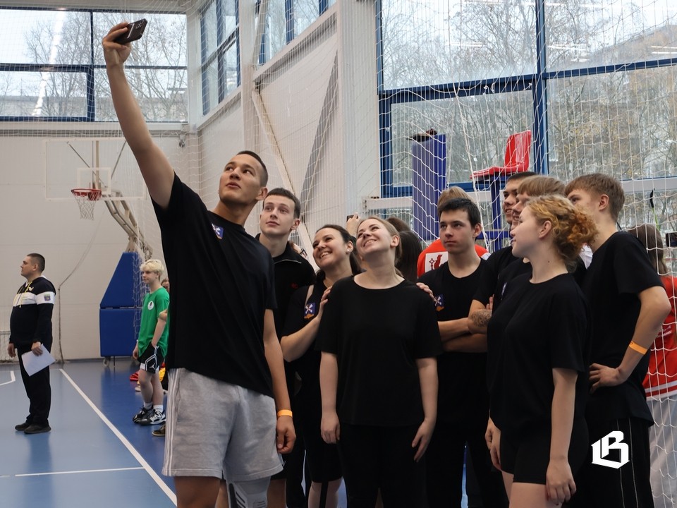 Хорошую спортивную форму каменногорцы поддерживают в новом ФОКе Хорошую спортивную форму каменногорцы поддерживают в новом ФОКе