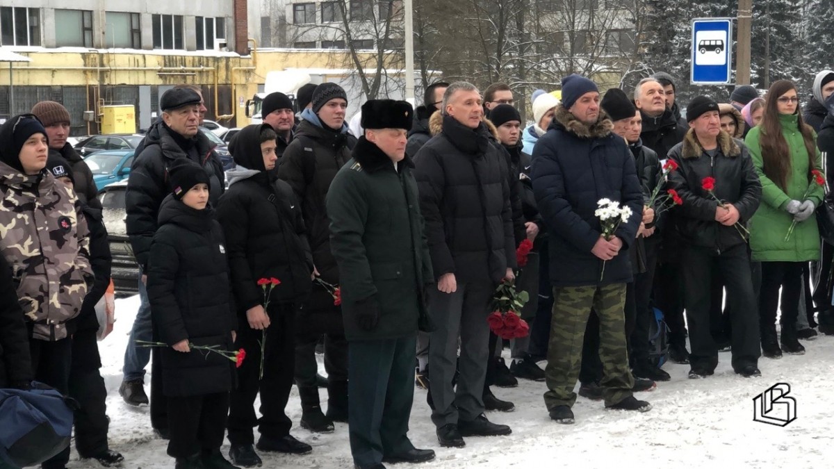 Памятная доска в честь героя | 15.02.2024 | Выборг - БезФормата