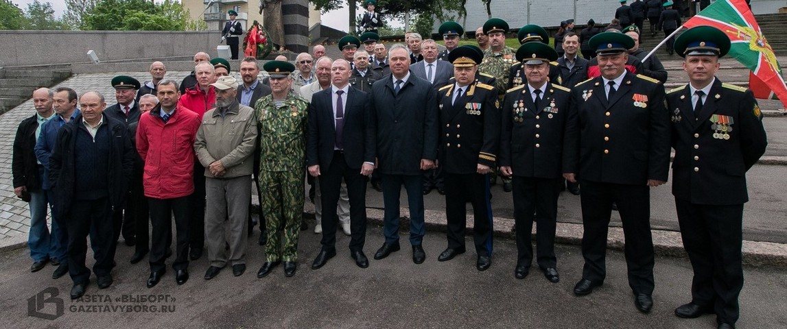 Служба в г выборге. Штаб окпп выборг. Пограничники выборг. Памятник пограничникам в выборге. Пограничная служба выборг.