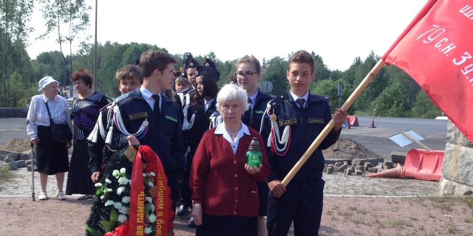 Кадеты школы посёлка Возрождение провели митинг на мемориале «Петровка»