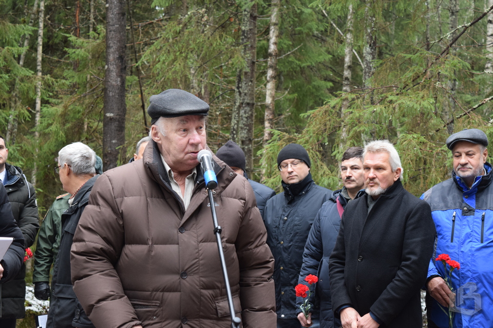 В Выборгском районе торжественно открыт воинский мемориал 