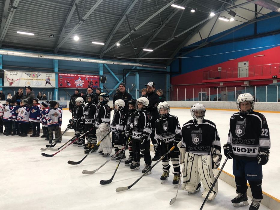 Юные спортсмены из Выборга взяли серебро на Фестивале детского хоккея