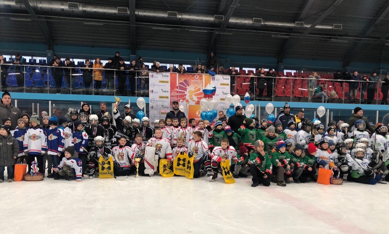 Юные спортсмены из Выборга взяли серебро на Фестивале детского хоккея