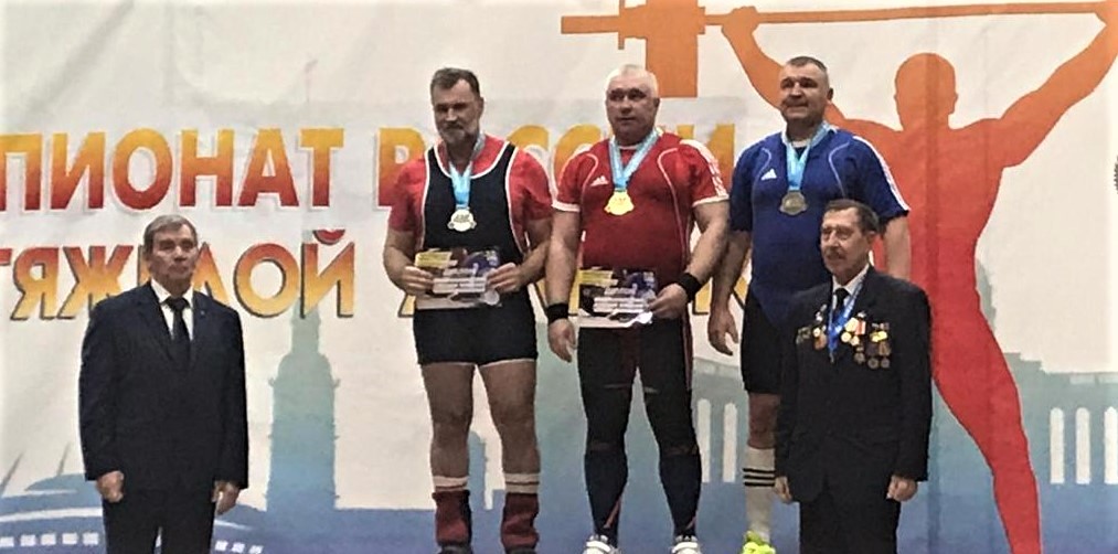 Выборжец завоевал «бронзу» Чемпионата России по тяжелой атлетике среди ветеранов