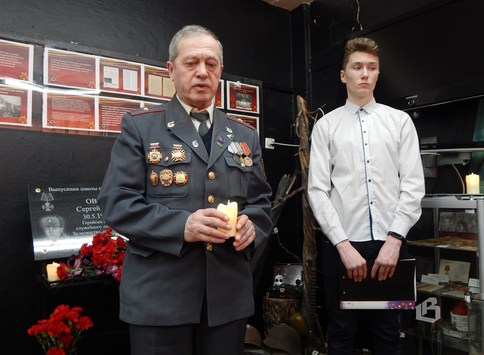 В п. Калинина открыли памятную доску в честь геройски погибшего земляка