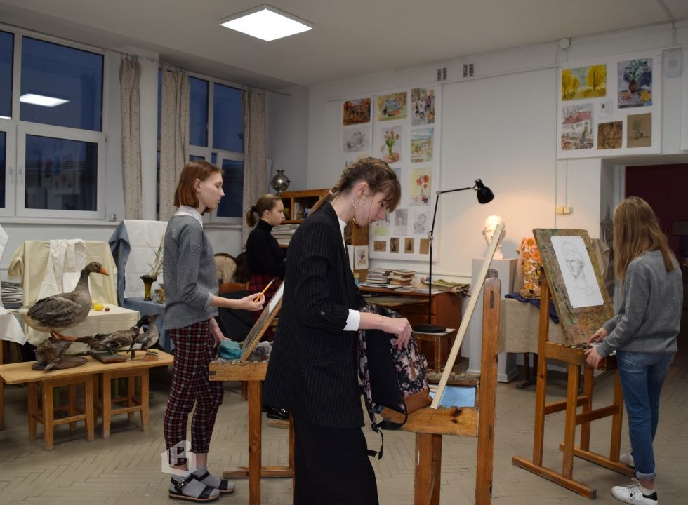 В детской школе искусств Выборга открылась новая выставка