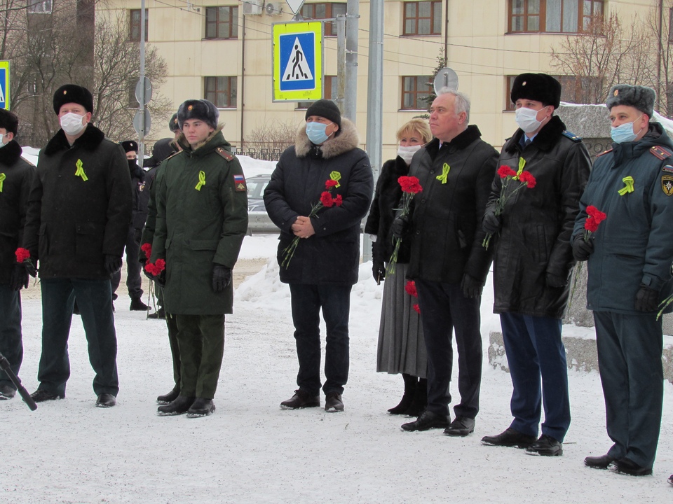 В Выборге почтили память погибших ленинградцев