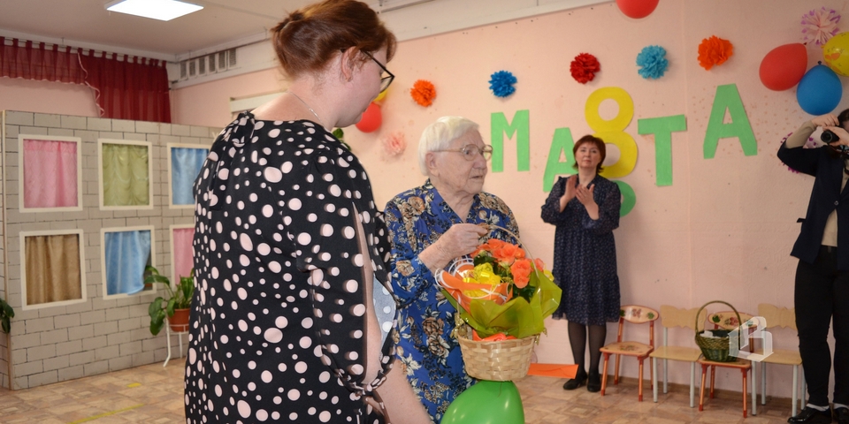 В Выборгском центре социального обслуживания прошёл праздник для взрослых