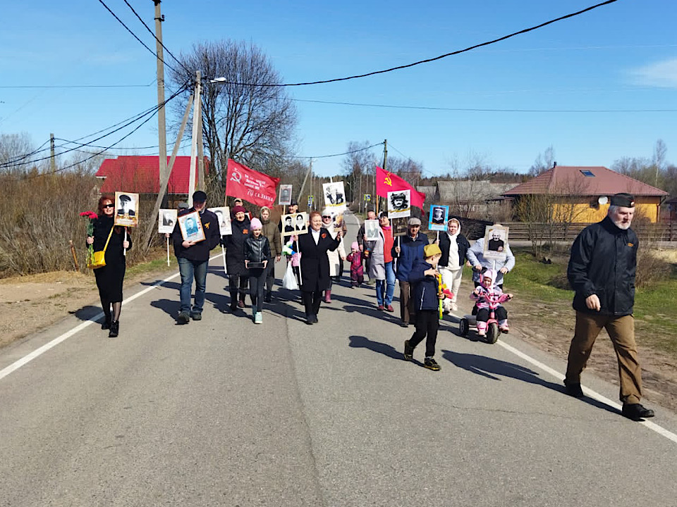 Жители посёлка Чулково организовали шествие своего Бессмертного полка