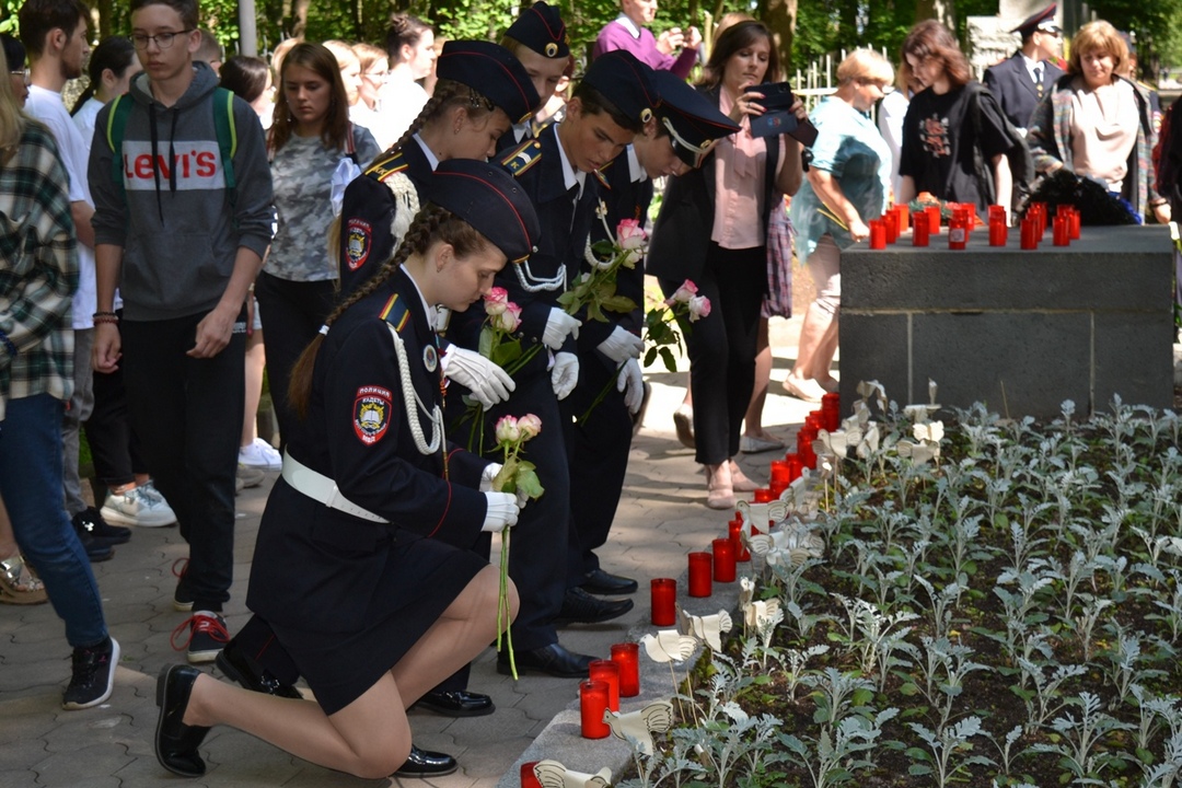 В День памяти и скорби в Выборге прошёл митинг на одном из воинских мемориалов