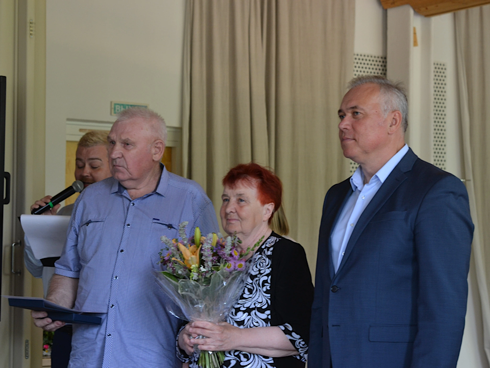 В День любви и верности в Выборге поздравляют семейные пары