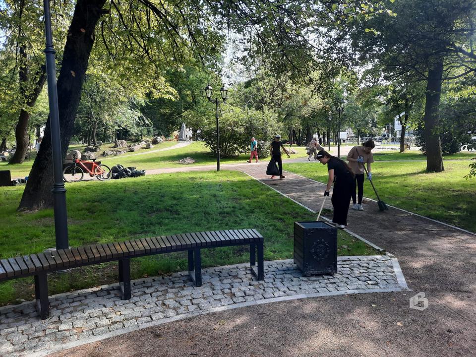 Летняя практика выборгских подростков продолжается