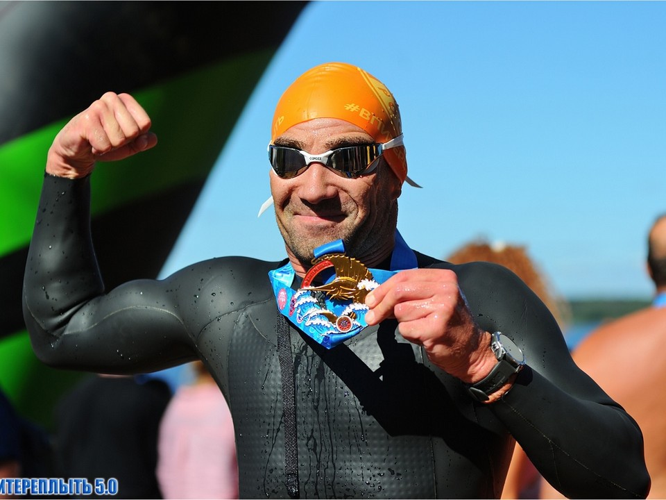 На Большом Симагинском озере в Выборгском районе состоялся 5 заплыв «В Питере плыть»