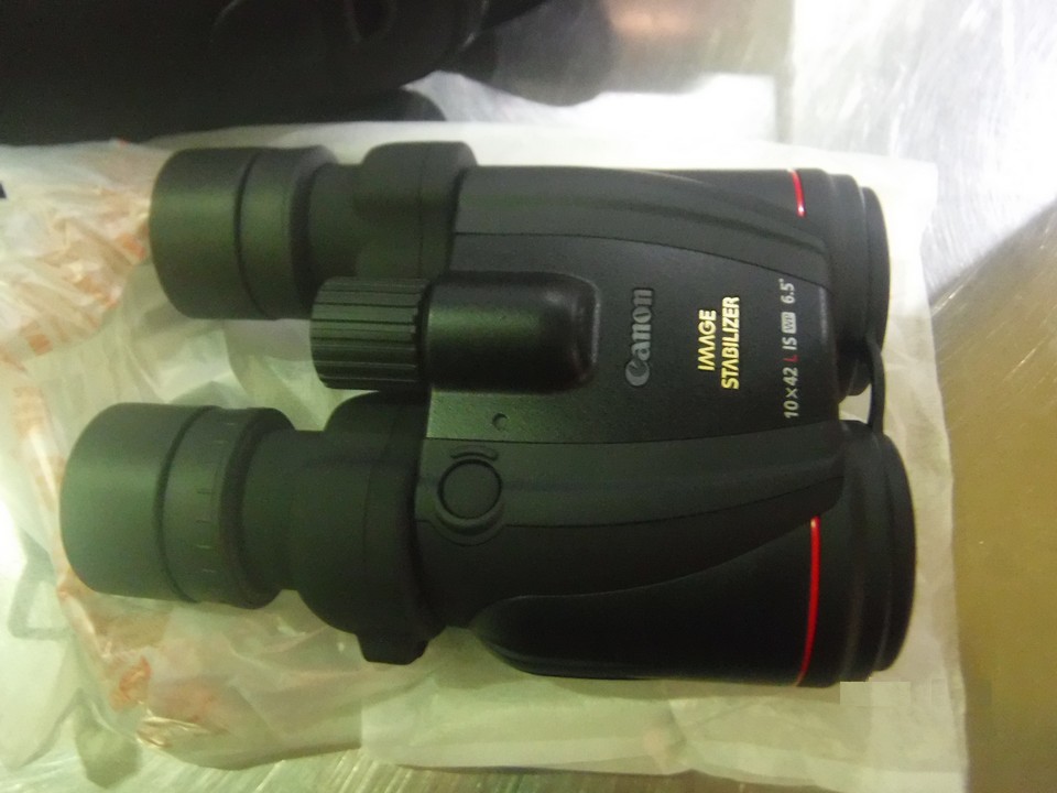 Выборгские таможенники уличили россиянина в попытке занизить стоимость ввозимого бинокля