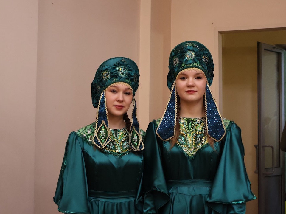 В Выборге кружил "Хоровод дружбы"