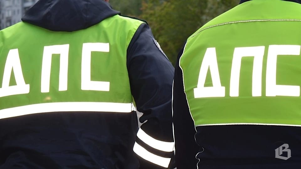 В снегопад случились аварии на дорогах с участием нескольких авто