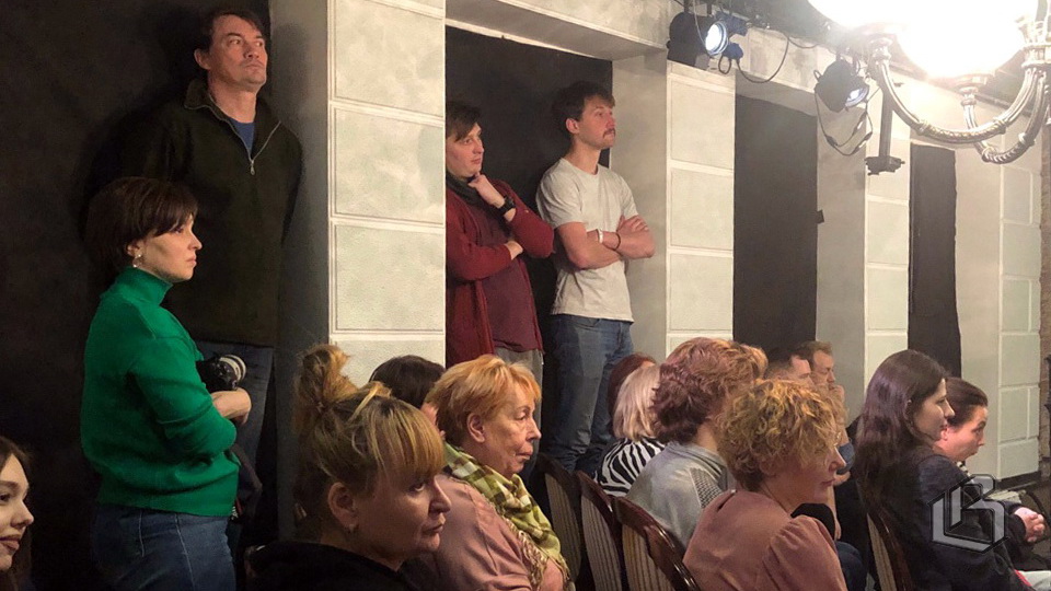 Габт в москве. Театр ленинского комсомола. Ленком марка захарова сцена. Никитинский театр воронеж фото. Спектакль та которую не ждут театр российской армии.