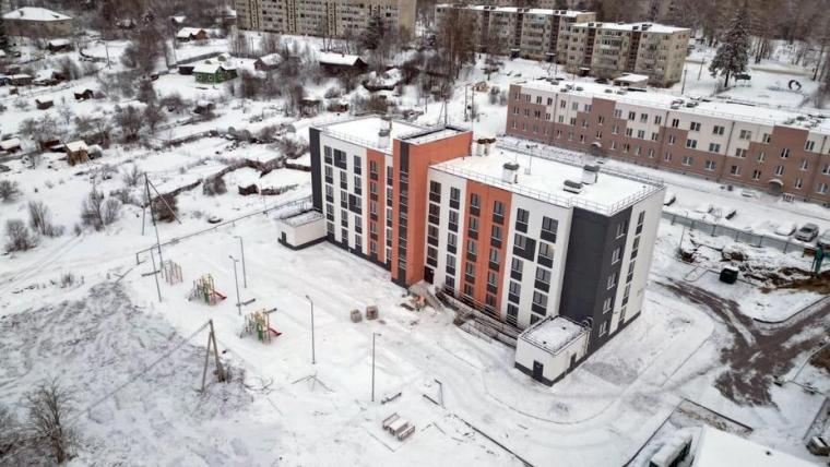 В Каменногорске завершено строительство дома по программе расселения аварийного жилья