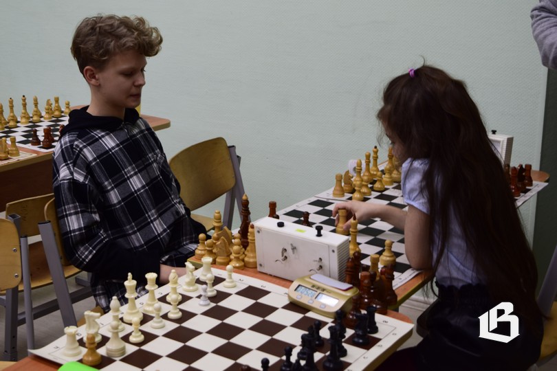 Выборгские школьники встретились за шахматной доской
