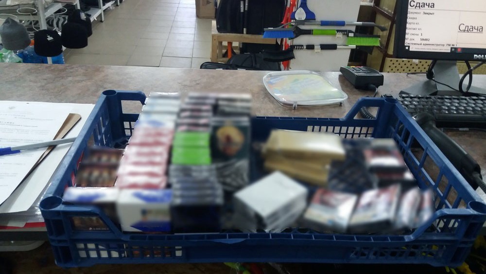 В Выборге и Светогорске изъяли из продажи сигареты без маркировки