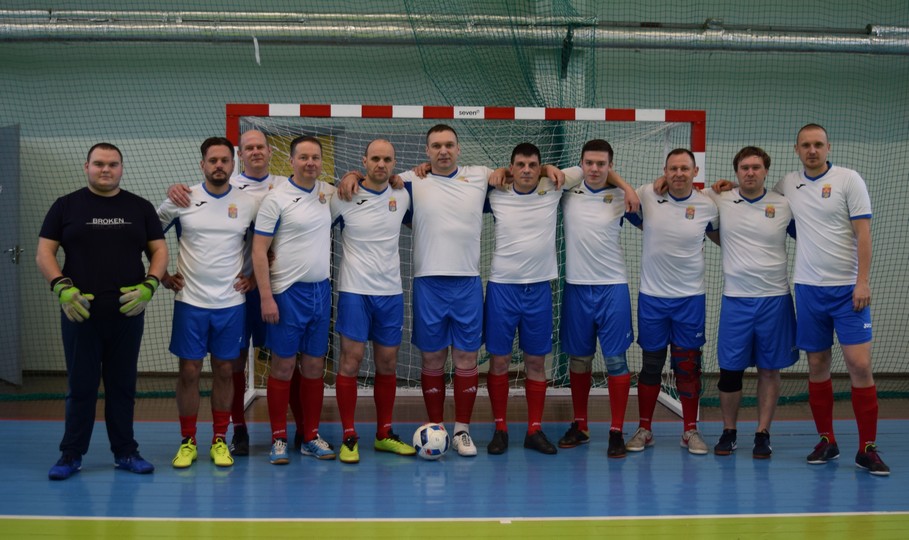 В мини­футбол играют настоящие мужчины