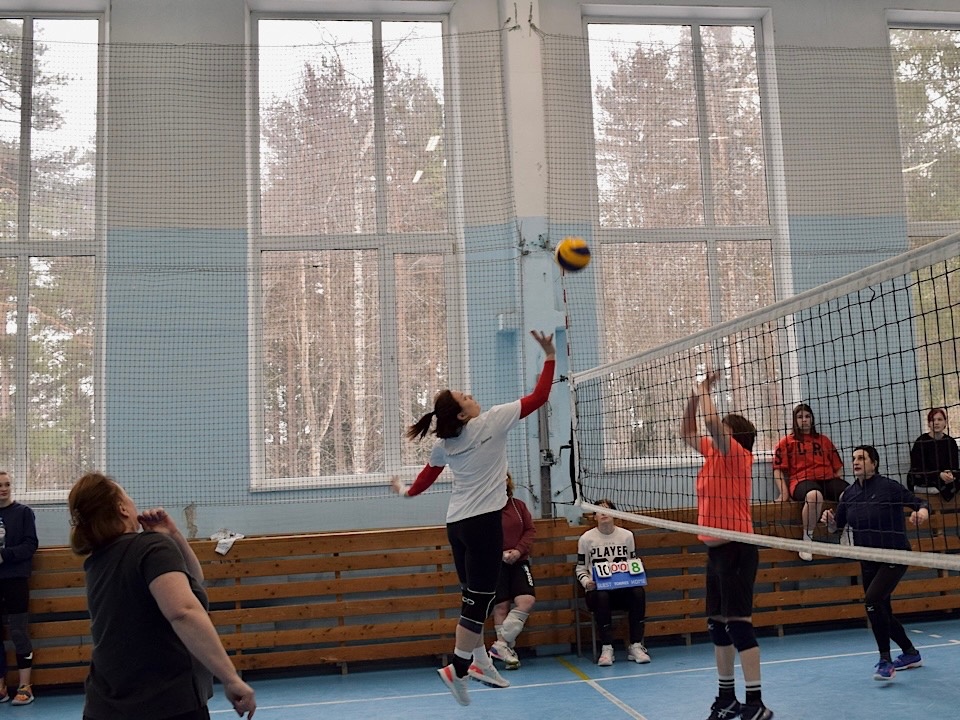 Дамы вышли на площадку