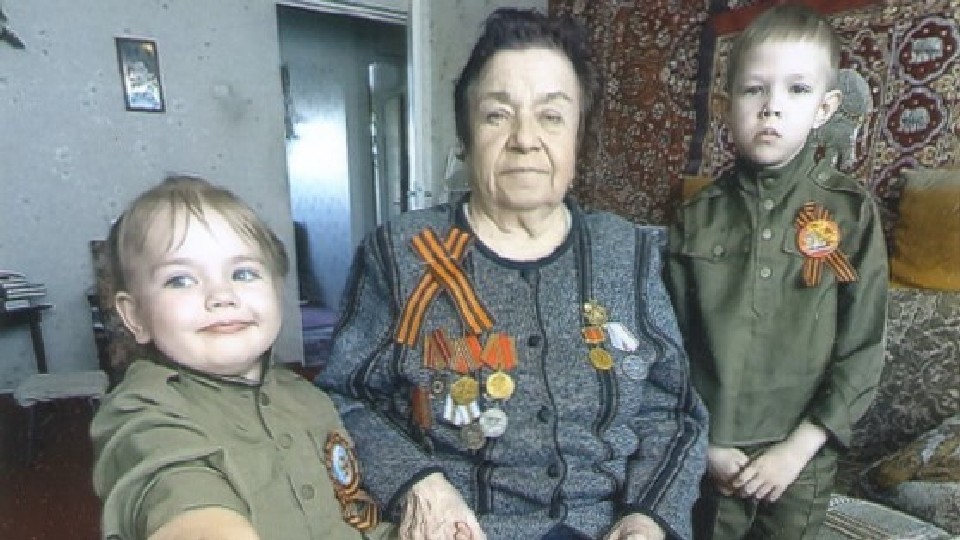 Встречаются бывшие малолетние узники