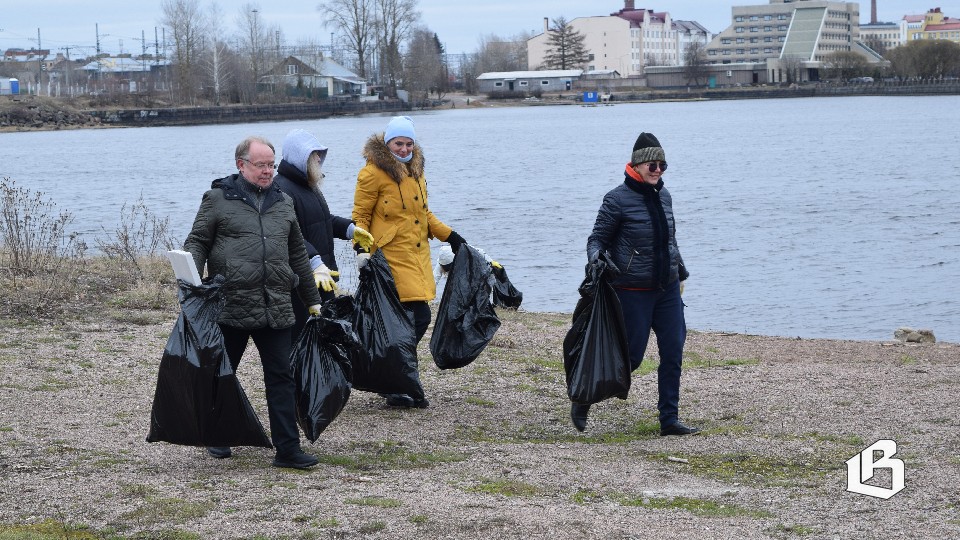 В Выборге поработал труддесант из правительства региона