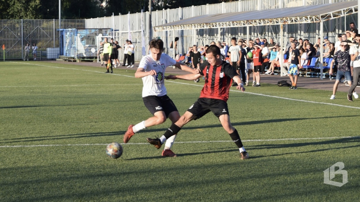 «Фаворит» открывает футбольный сезон