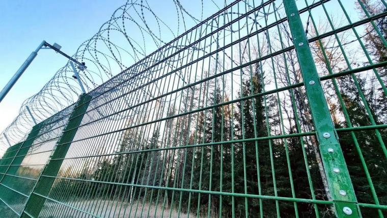 Финляндия приступает к масштабному пограничному заборостроению