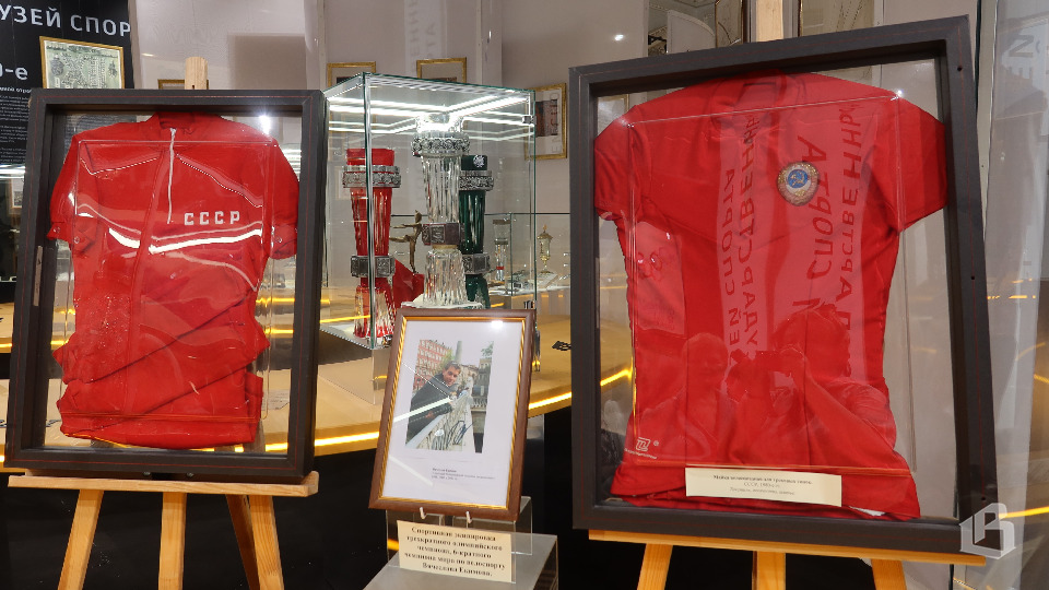 Мы верим твёрдо в героев спорта!