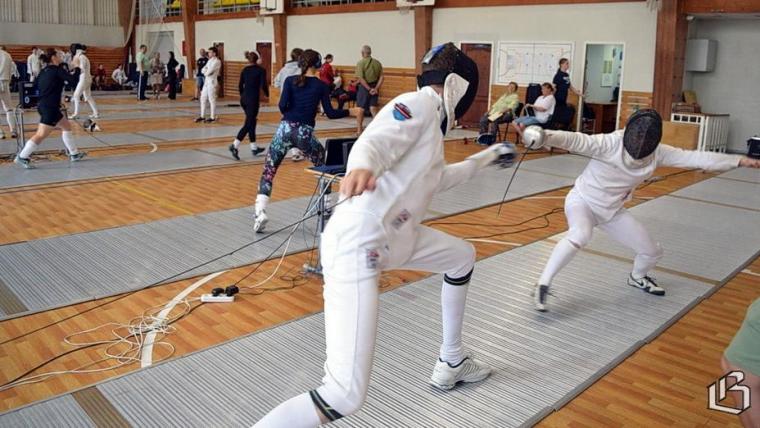 Выборгские фехтовальщики отличились на первенстве СЗФО