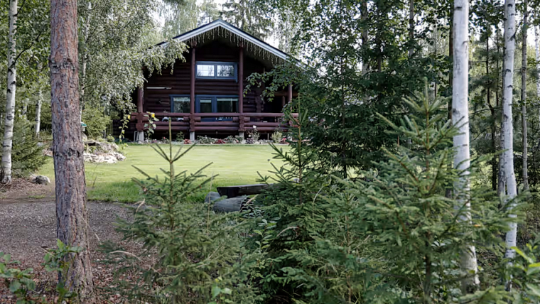 Почти все сделки россиян с финской недвижимостью одобрены минобороны