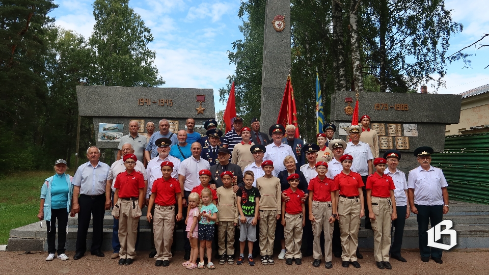 Вертолетный полк:  никто, кроме нас!