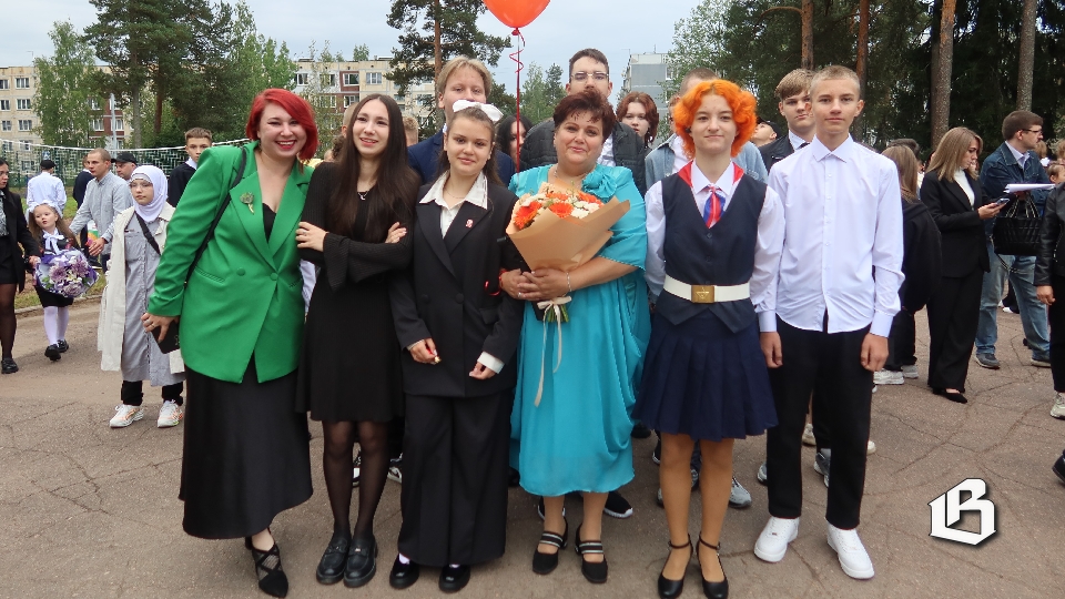Выборгские школьники сели за парты