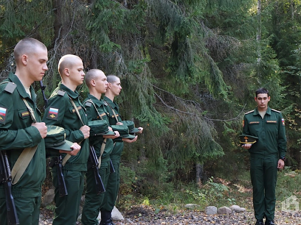 Под Выборгом поисковики предали земле ещё 16 красноармейцев 