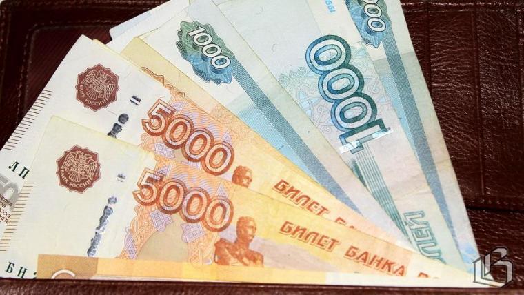 Госдума утвердила повышение МРОТ до 22 440 рублей