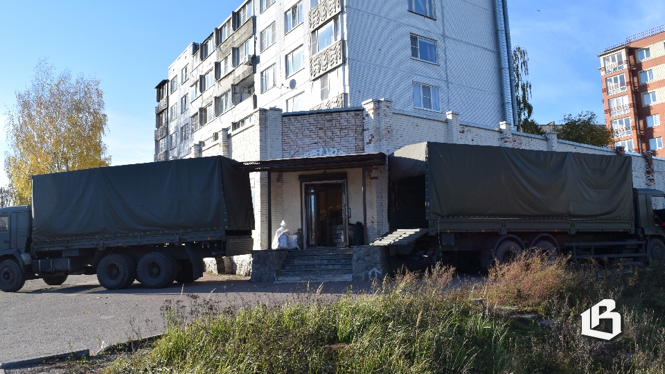 Еще два КамАза отправились в зону СВО 