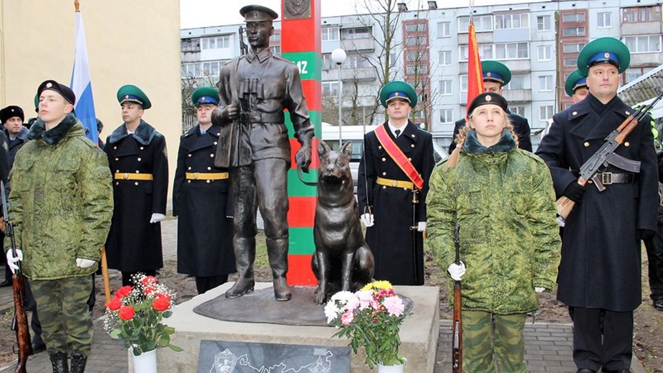 Бессмертный подвиг пограничников и их четвероногих сослуживцев