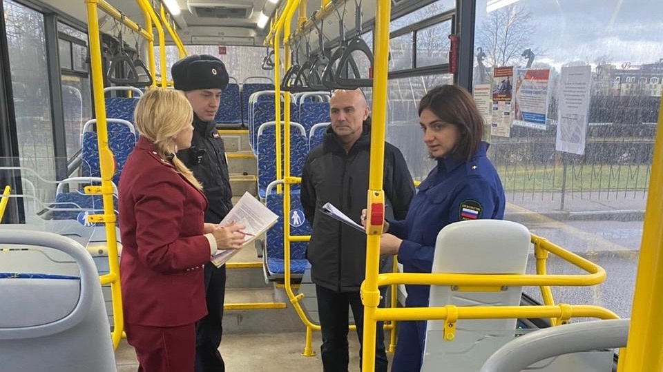 Автобусы проверили и обнаружили нарушения