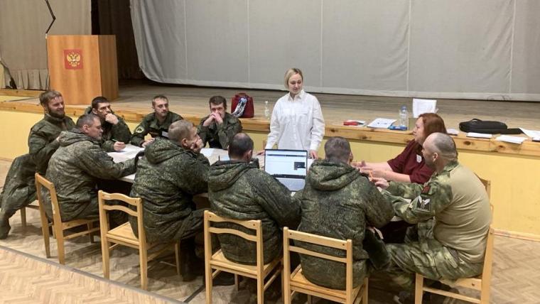  В Ленобласти запустили новую программу психологической адаптации участников СВО