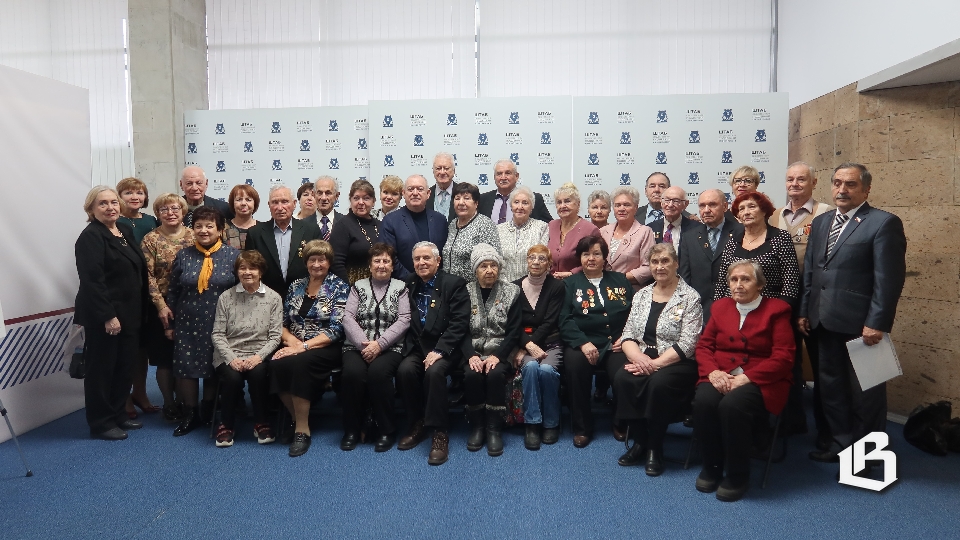 В Гатчине собрались блокадники 