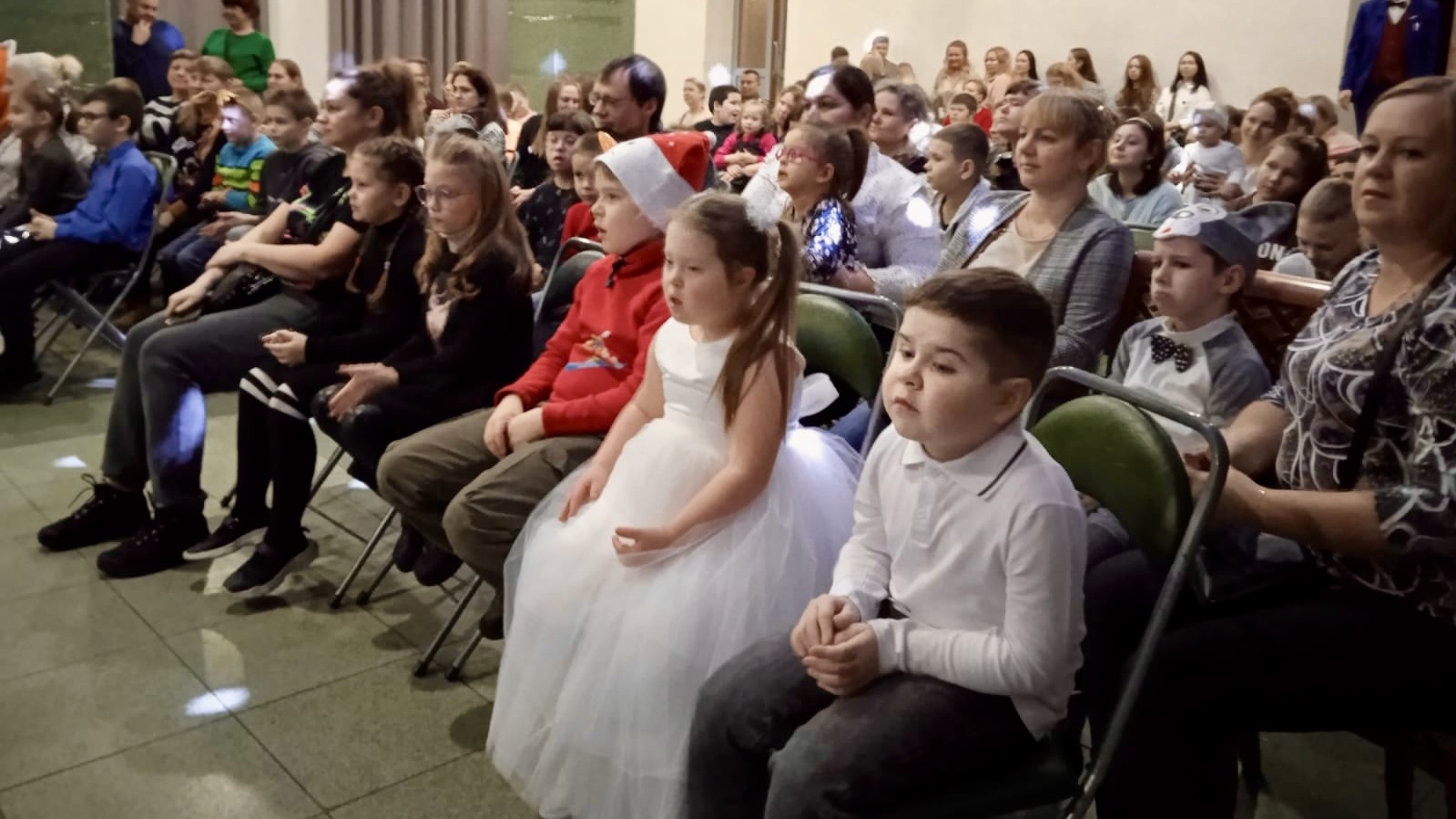В Выборге прошёл новогодний утренник для детей с особыми потребностями