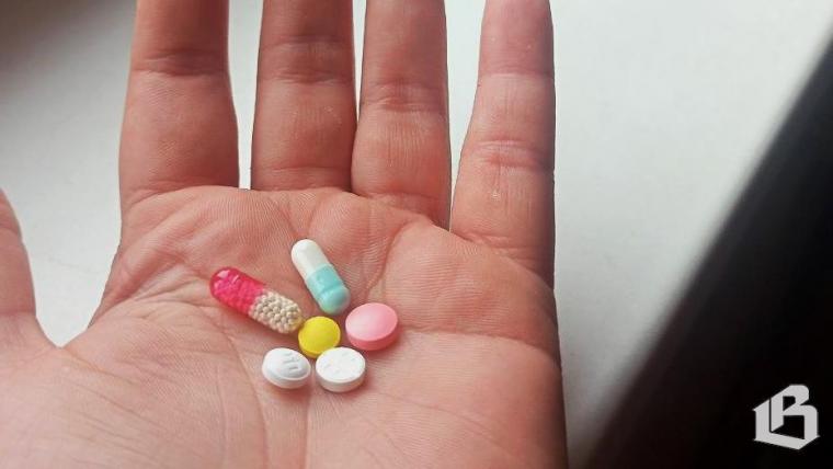 В России продлили особый порядок продажи зарубежных лекарств до конца 2025 года