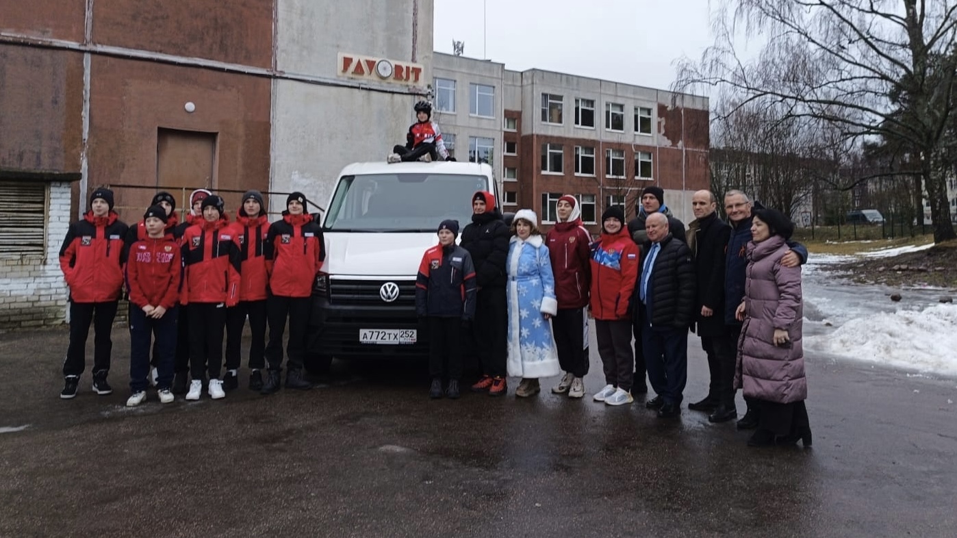 Выборгские велосипедисты получили четырёхколёсный подарок