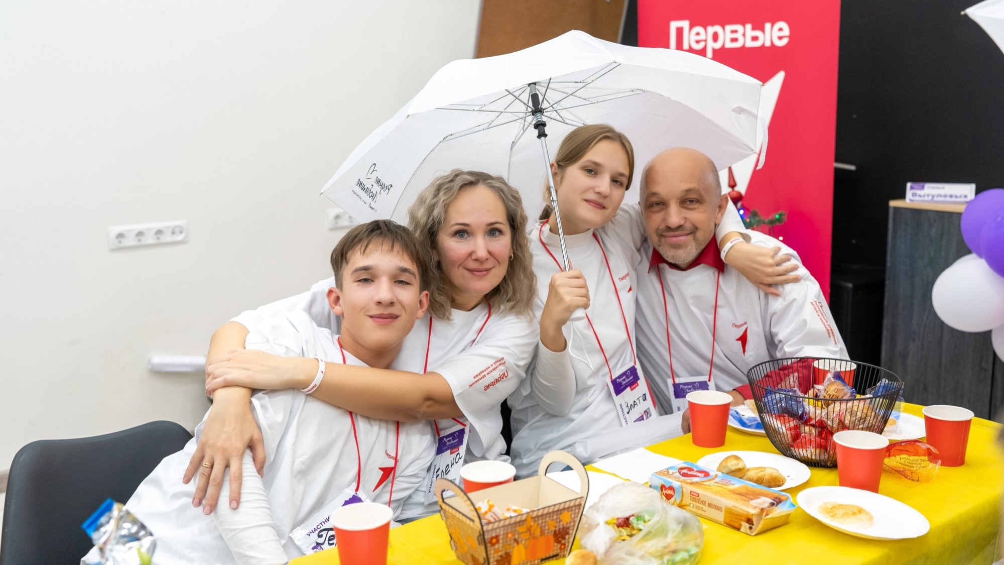 Совместное занятие придумали и провели школьные команды